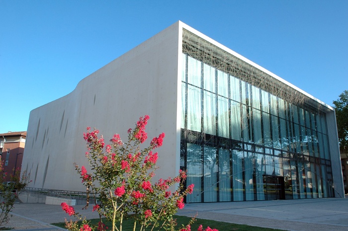 Pavillon Blanc - Mdiathque et Centre d'art de Colomiers (31) : Le Pavillon Blanc (Olivier Montagnez).JPG