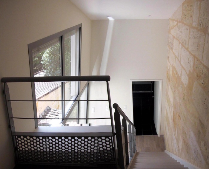 Sur-lvation d'un immeuble  Bordeaux : Cage escalier 2