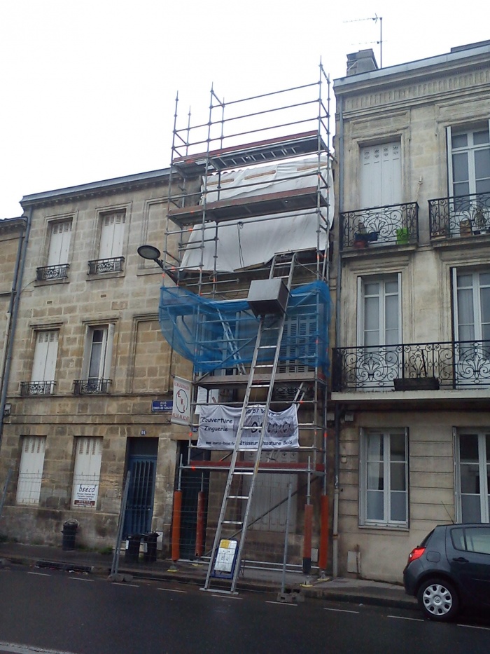 Sur-lvation d'un immeuble  Bordeaux : DSC00003