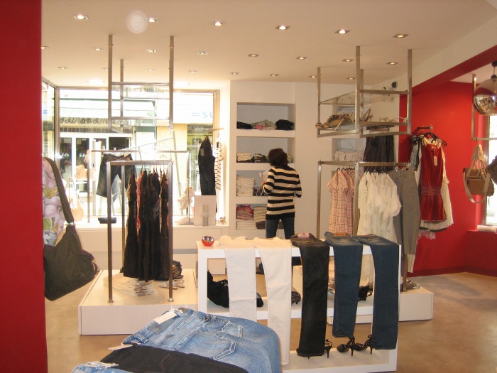 R�am�nagement du magasin de v�tements : Espace mixte