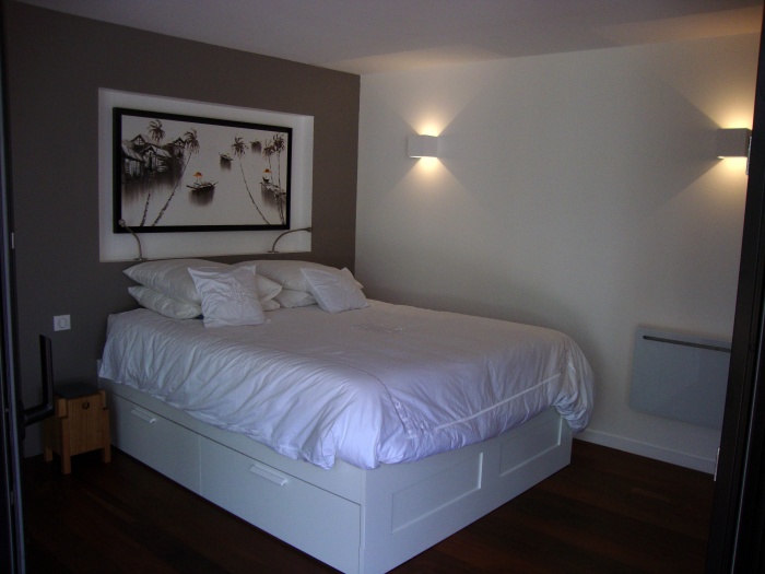 Cabane au fond du jardin : chambre