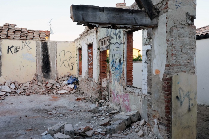 Ramnagement d'une maison & d'une ruine attenante : Fin de dmolition, rcupration des briques foraines