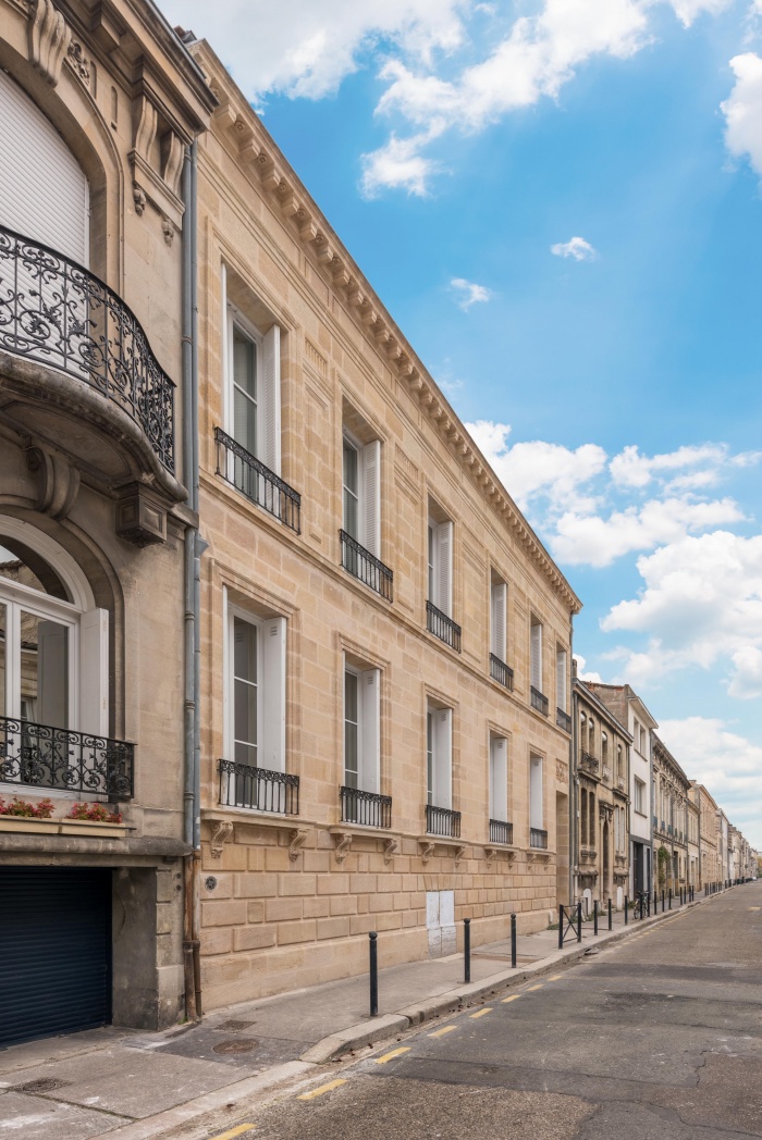 Réhabilitation, surélévation et extension d'un immeuble à Bordeaux